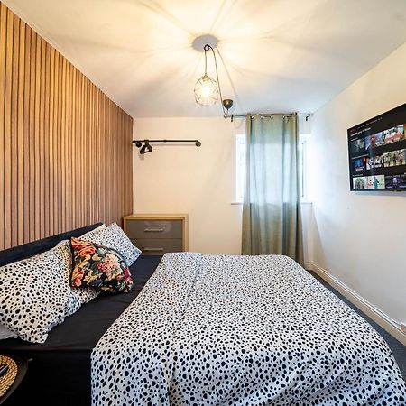 Hideaway Room With Kingsize Bed - Close To Sheffield City Centre Heeley Buitenkant foto